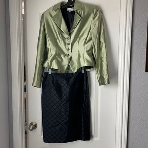Kay Unger Green and Black Two-Piece Suit